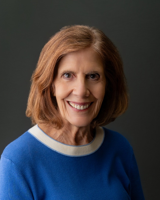 Welcome Desk - Peggy Boydston